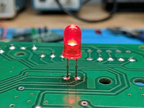 Chip LED DIP (Dual In-line Package)