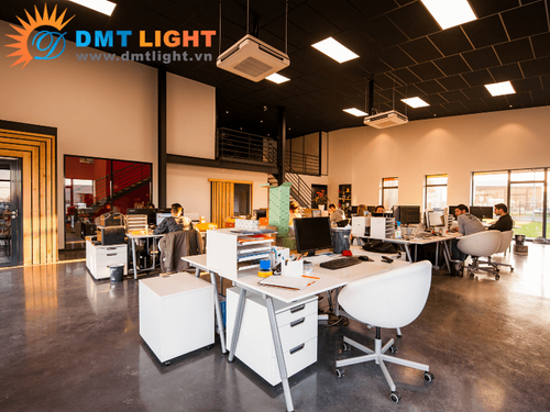 cong suat den led am tran