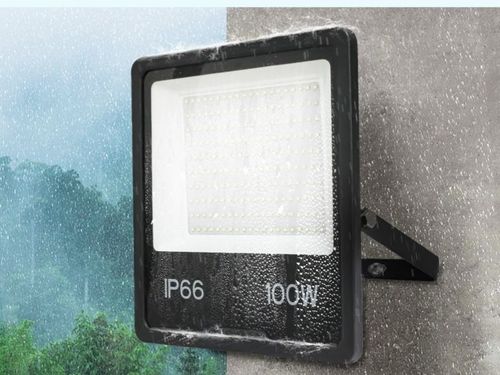 đèn bị ngấm nước 