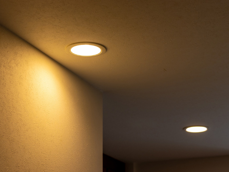 đèn ốp trần phòng khách đơn giản