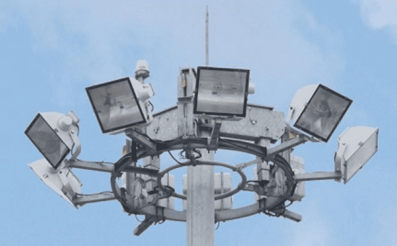 lắp đặt đèn pha led