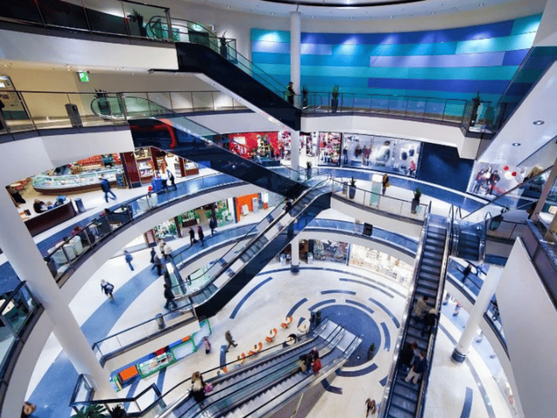 ứng dụng máng đèn trong chiếu sáng thương mại